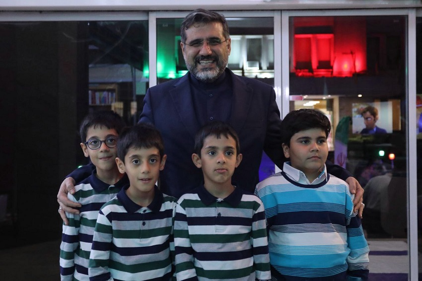 The Minister of Culture and Islamic Guidance Watches Special Films for Children with the Children