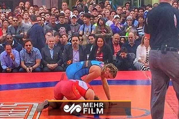 توضیحات فتحاللهزاده درباره عکس جنجالی در سالن ورزشی بانوان