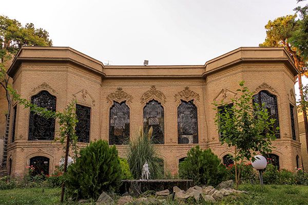 قوامالسلطنه از حال اين روزهايش راضي است