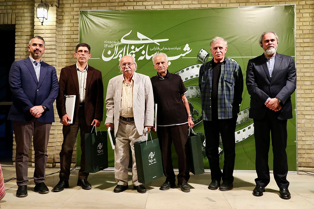 گزارش تصویری «شب رسانه سینمای ایران» با حضور خبرنگاران حوزه سینما همزمان با روز ملی سینما در بنیاد سینمایی فارابی1
