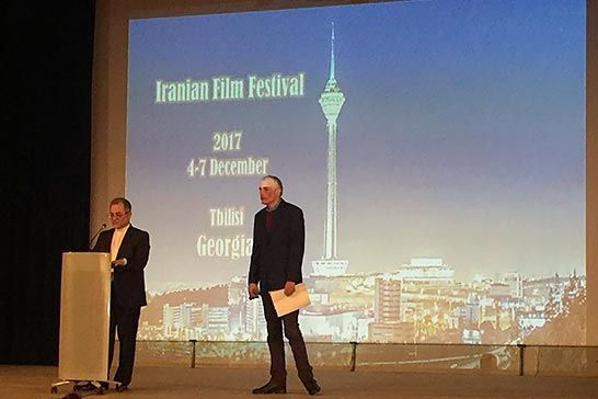 در دنياي امروز، سينما جايگاهي ويژه در معرفي فرهنگها و نزديکي ملتهاي جهان به هم دارد