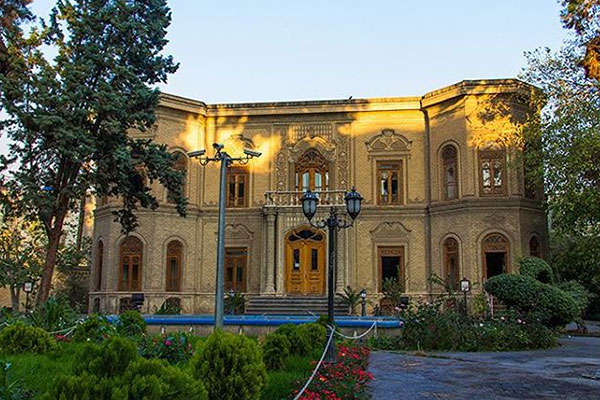 قوام‌السلطنه از حال اين روزهايش راضي است