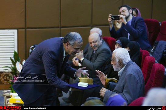 نگاه ستودني «جايزه تهران» به سينما و عکاسي