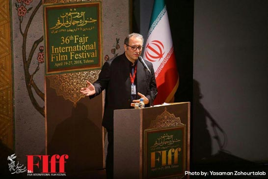 صاحبان قلم و سينماگران با هنر خود چهره واقعي ايران را به جهان معرفي مي‌کنند