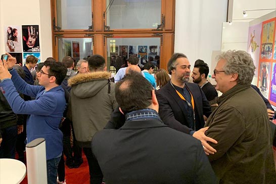 «چهار دهه در برابر دوربين»