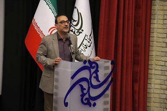 توليد محتوا براي کودکان در فضاي وب از سوي هنرمندان يک فرصت است