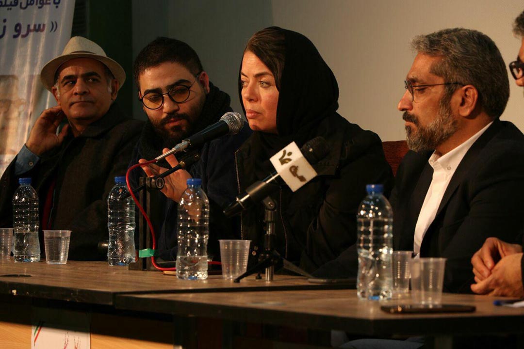 اکران و نشست وگفتگو باعوامل فيلم \"سرو زير آب\" در يزد