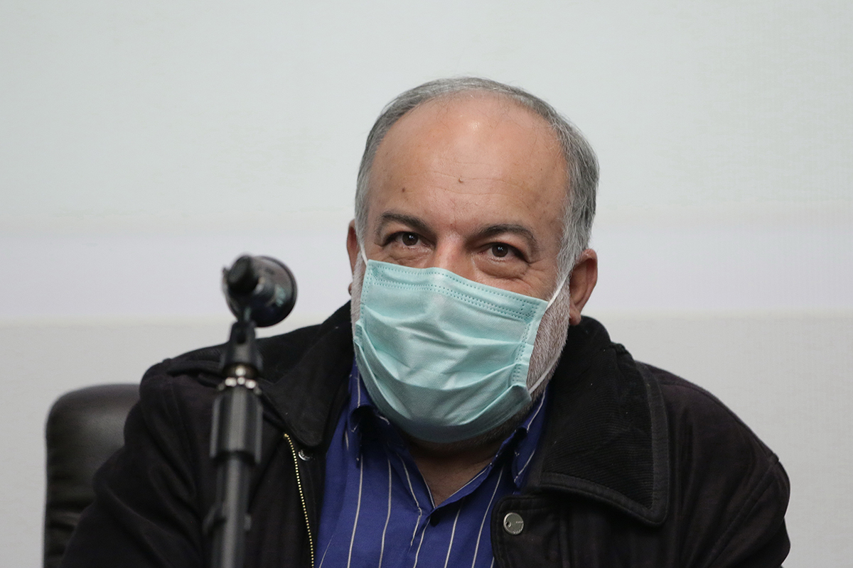 باشه‌آهنگر: برخی مدیران که جنگ را ندیده‌اند و پژوهش نکرده‌اند، درباره سینمای دفاع مقدس نظر می‌دهند