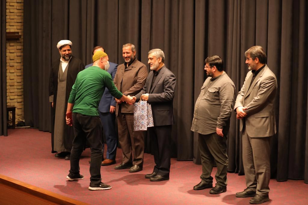 ساختن فیلم‌های فاخر انقلابی جهاد است
