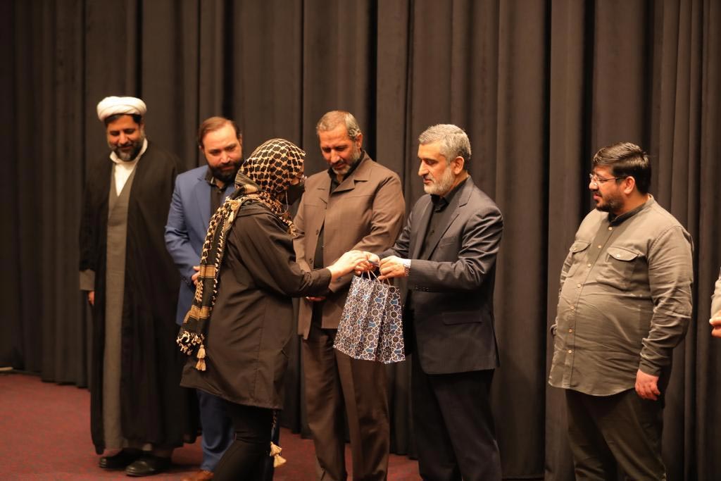ساختن فیلم‌های فاخر انقلابی جهاد است