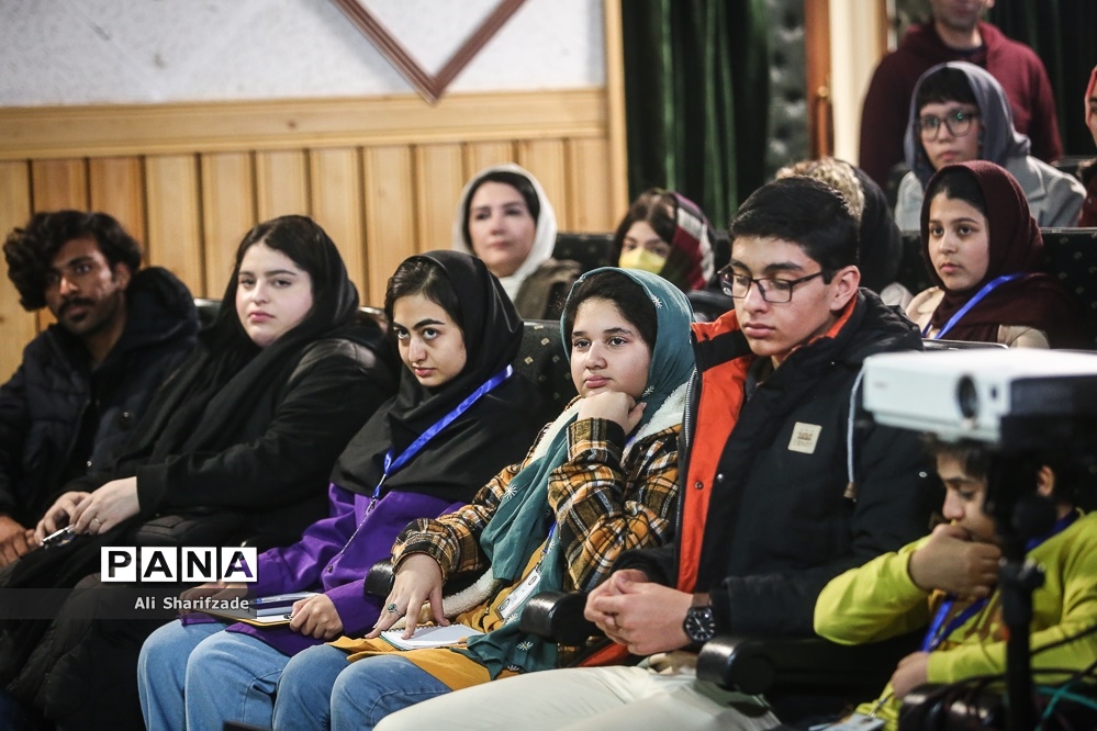 تیم ملی سینما با بازیکنان نوجوان فیلمساز