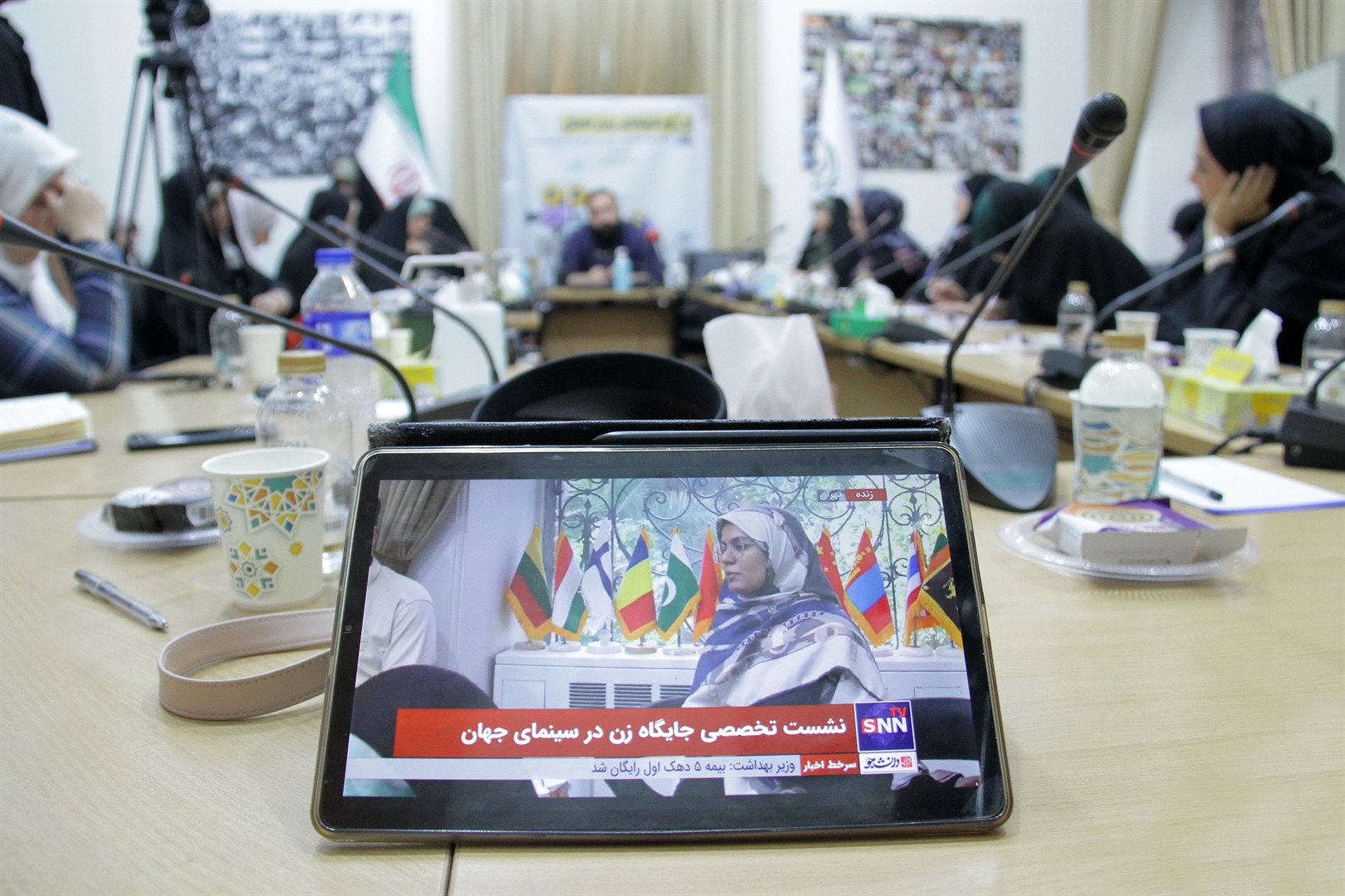 خزعلی: هنوز نتوانستیم در فیلم و سینما به زنان قوی بپردازیم/ جوادی: بايد در بازنمايی زن مسلمان در سینما بدون لکنت و با شهامت حرف بزنيم