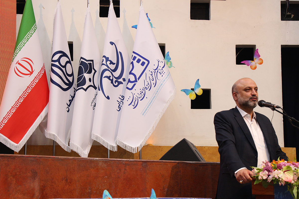 زینالعابدین: بچههای این سرزمین برای رسیدن به ایران قوی تلاش کنند