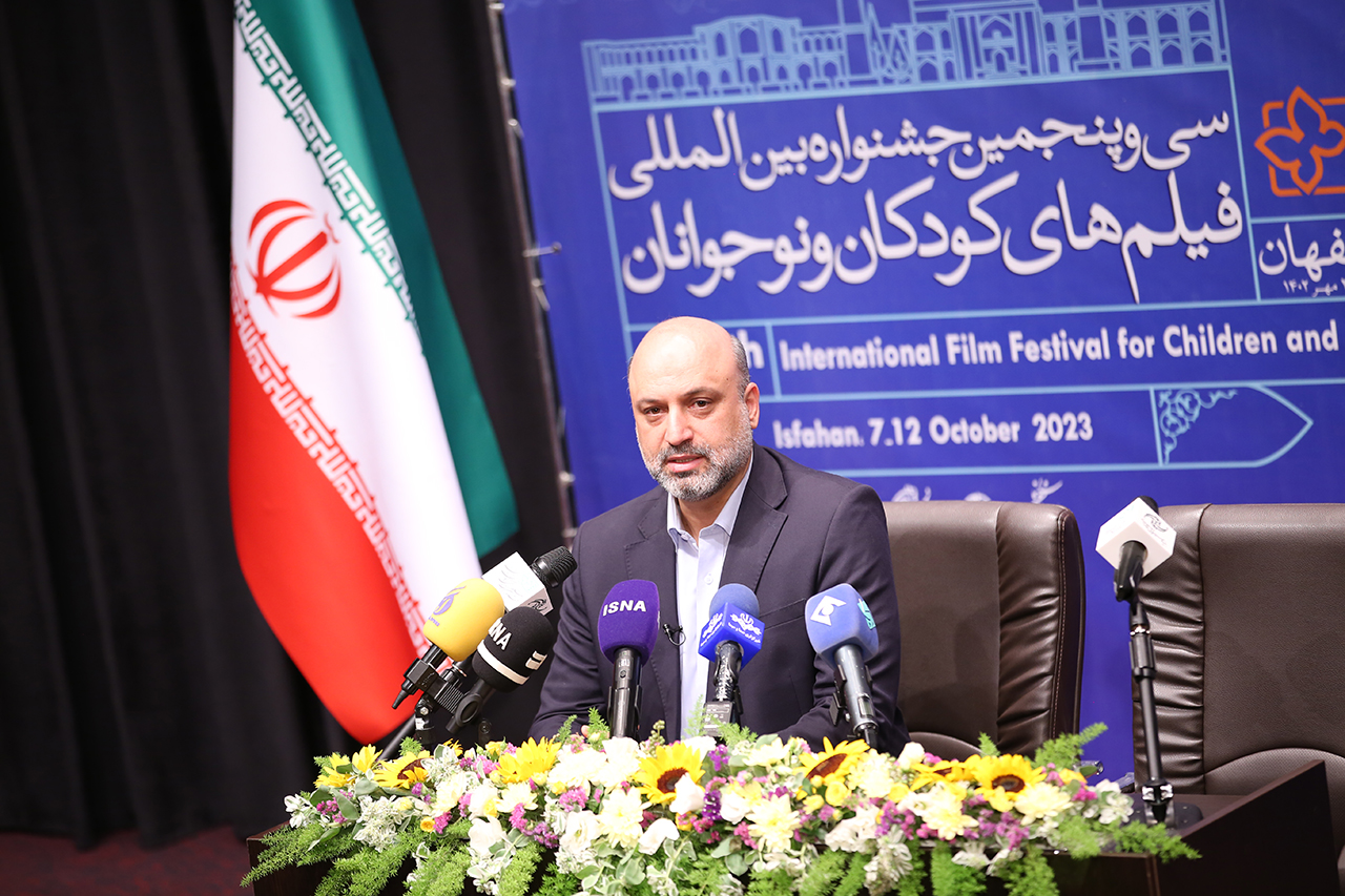 از خبر خوش دبیر تا اتفاقات نو در بخشبینالملل / تلاش شد تا جشنواره۳۵ دارای شأنی بلند باشد