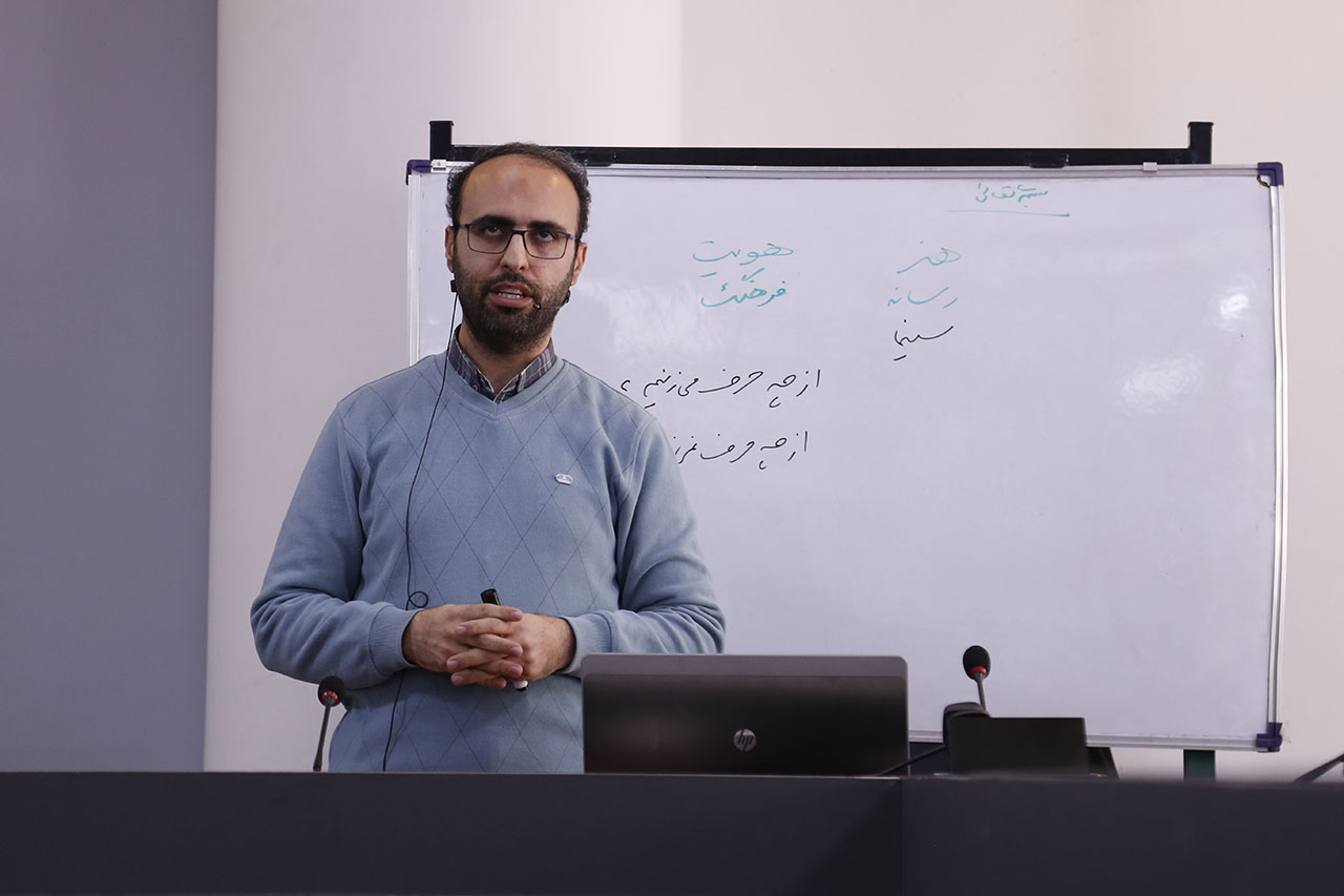 هنرمندان پیشگویان جهان مدرن هستند