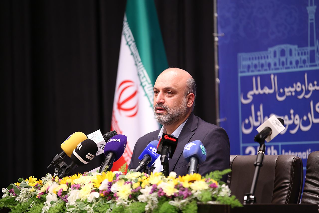 ببینید: گزارش ویدئویی کوتاه از نشست دبیر جشنواره۳۵ با خبرنگاران