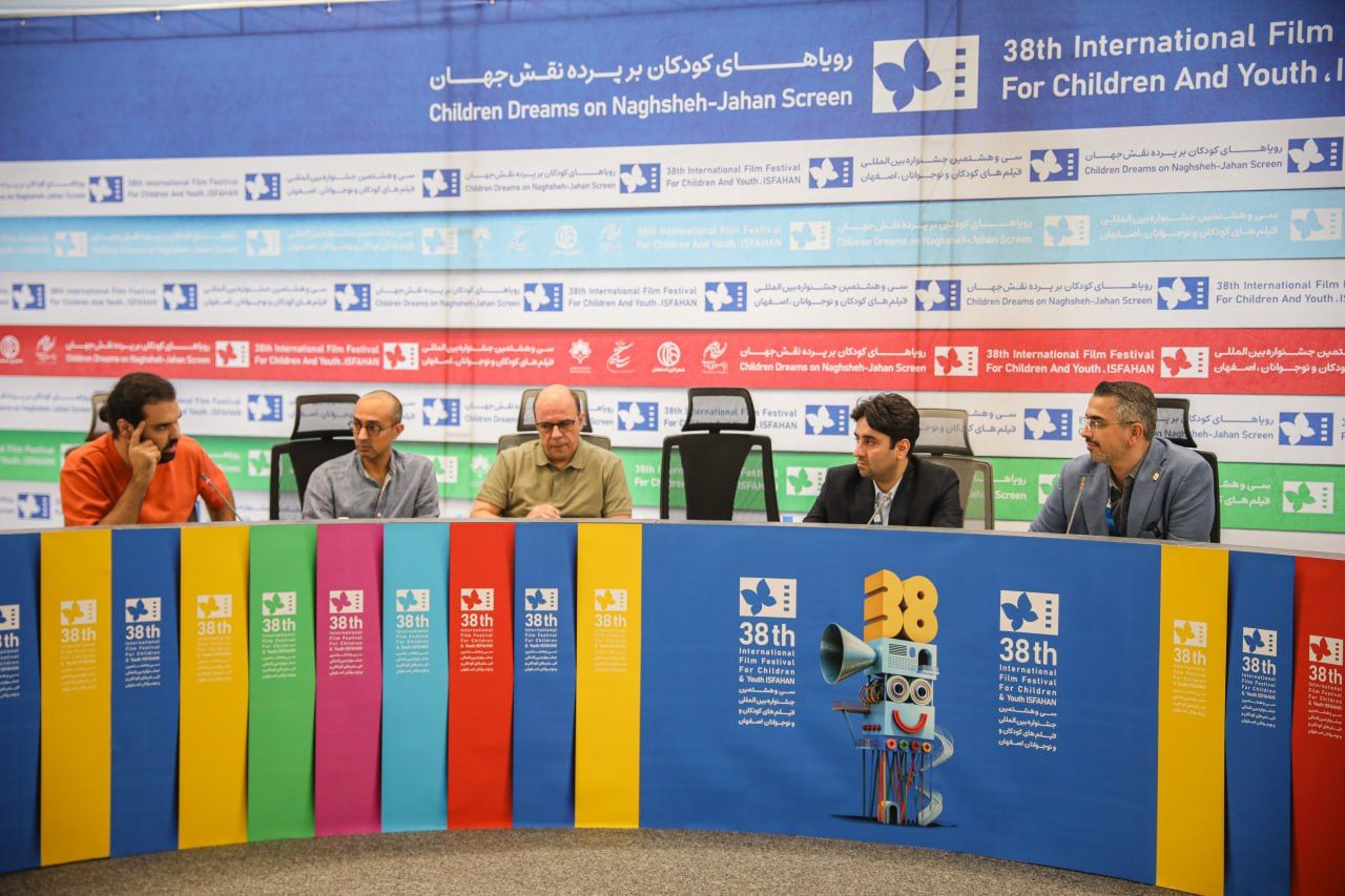 neshast jafari ba filmsazan kotah (5).jpg