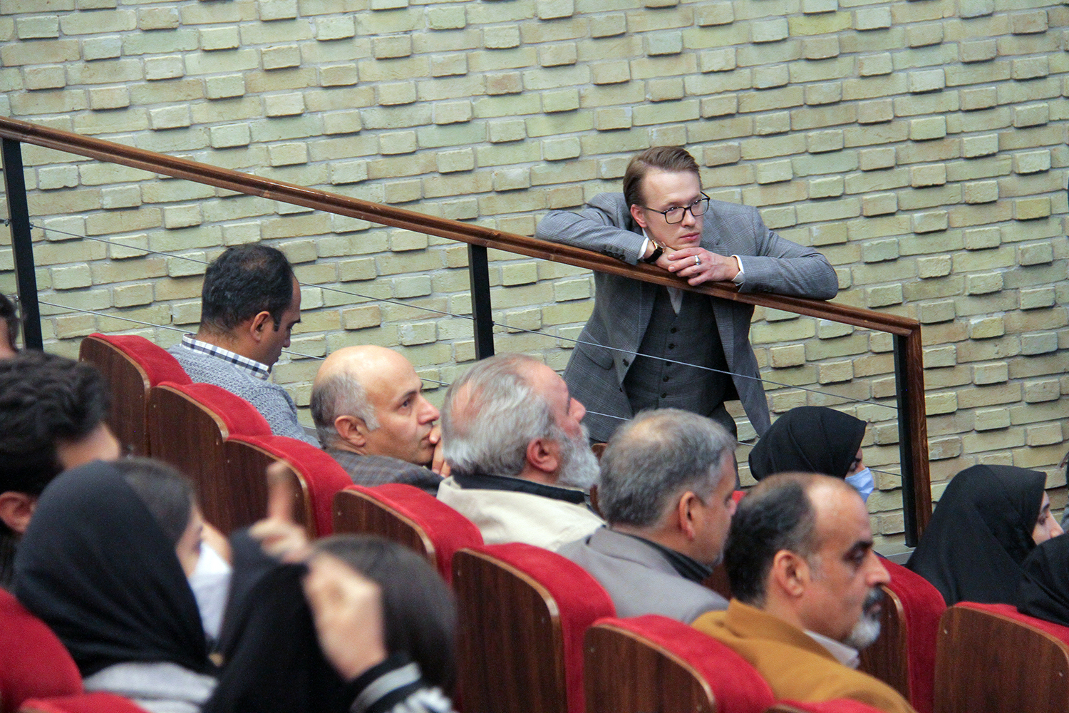 eftetahieh rozhae film rous (9)