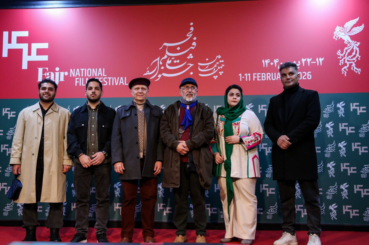 نشست خبری فیلم سینمایی «کافه سلطان» در فجر 44