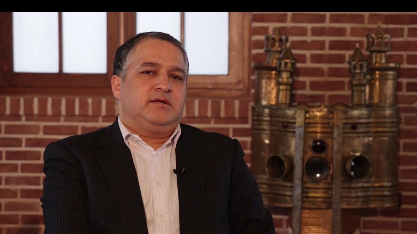 تابش: سه طرح حمایت از فیلمنامه‌نویسان، برای ارتقای سینمای ایران یک «فرصت» است