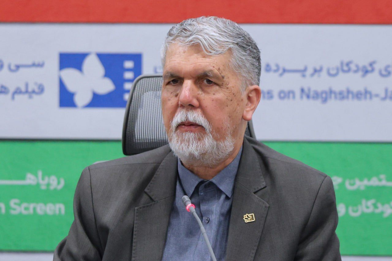 تفاهم‌نامه تشکیل دبیرخانه دائمی جشنواره فیلم کودک در اصفهان به امضا رسید
