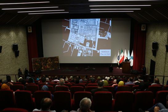 نشست تخصصي تکيه دولت تهران در موزه آبگينه برگزار شد