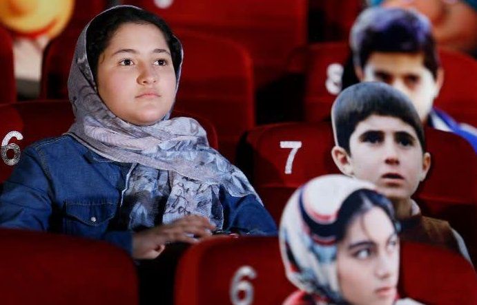 گفتگو با «یاس نوروزی» بازیگر سینمای کودک درباره سینما و خاطرات جشنواره‌ای